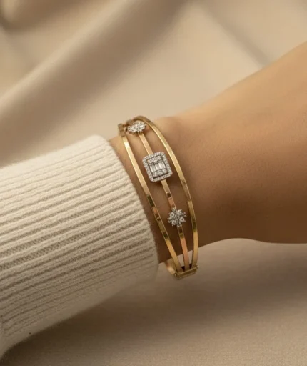 18K three-color gold bangle with diamond accents, yellow white and rose gold design, 9.30 grams