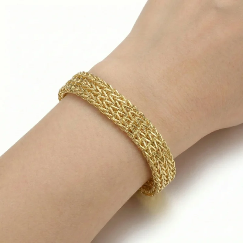 18K gold Mazimo collection woven mesh bracelet with polished clasp, 8.65 grams